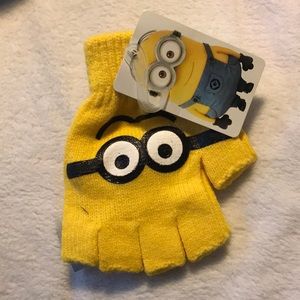 Minion Fingerless Gloves 💛🖤